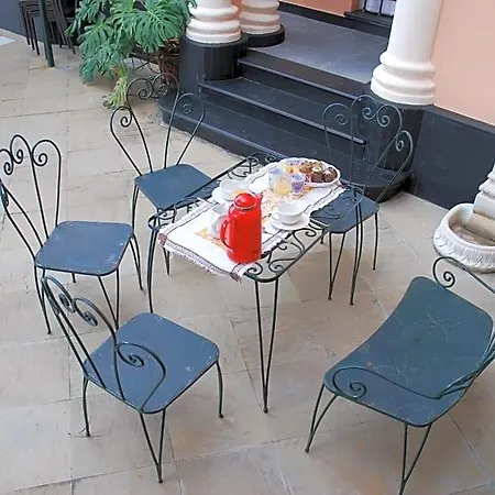 Nocleg ze śniadaniem Rocca 4*